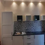 Casa Stella جنزانو دي روما