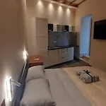 Casa Stella * جنزانو دي روما